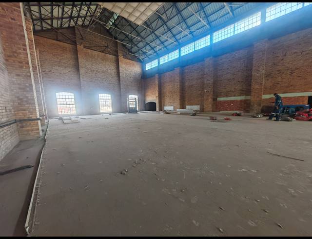 1,200M² WAREHOUSE TO LET IN CITY DEEP